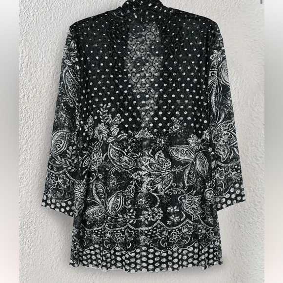 Flowy Open Front Blouse Size 4x - Picture 2 of 4